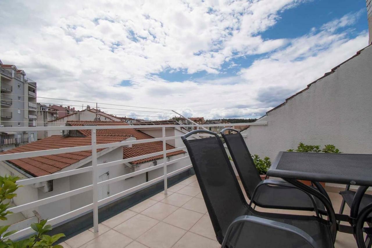 Апартаменты Apartman Miletic Макарска Экстерьер фото