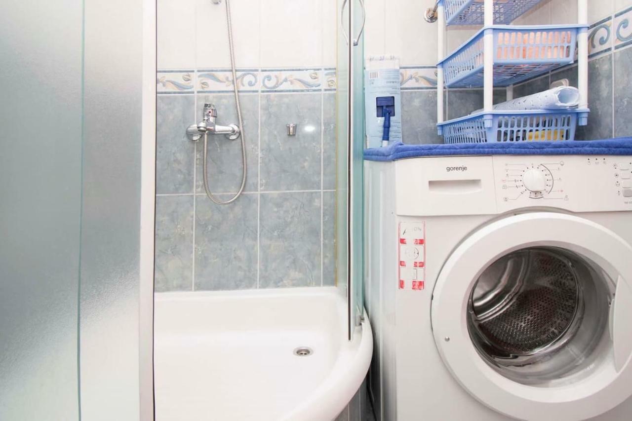 Апартаменты Apartman Miletic Макарска Экстерьер фото